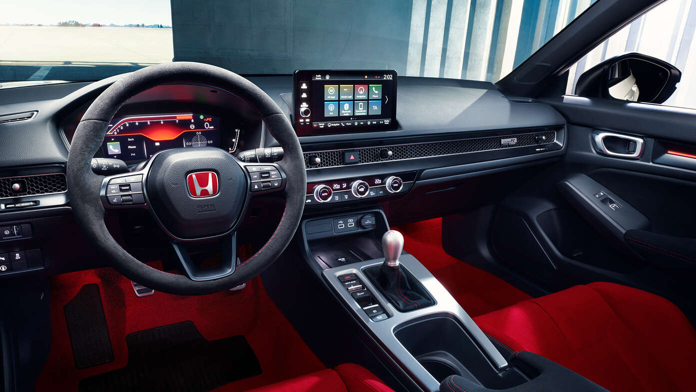 Detailní pohled na vnitřek kabiny modelu Honda Civic Type R.