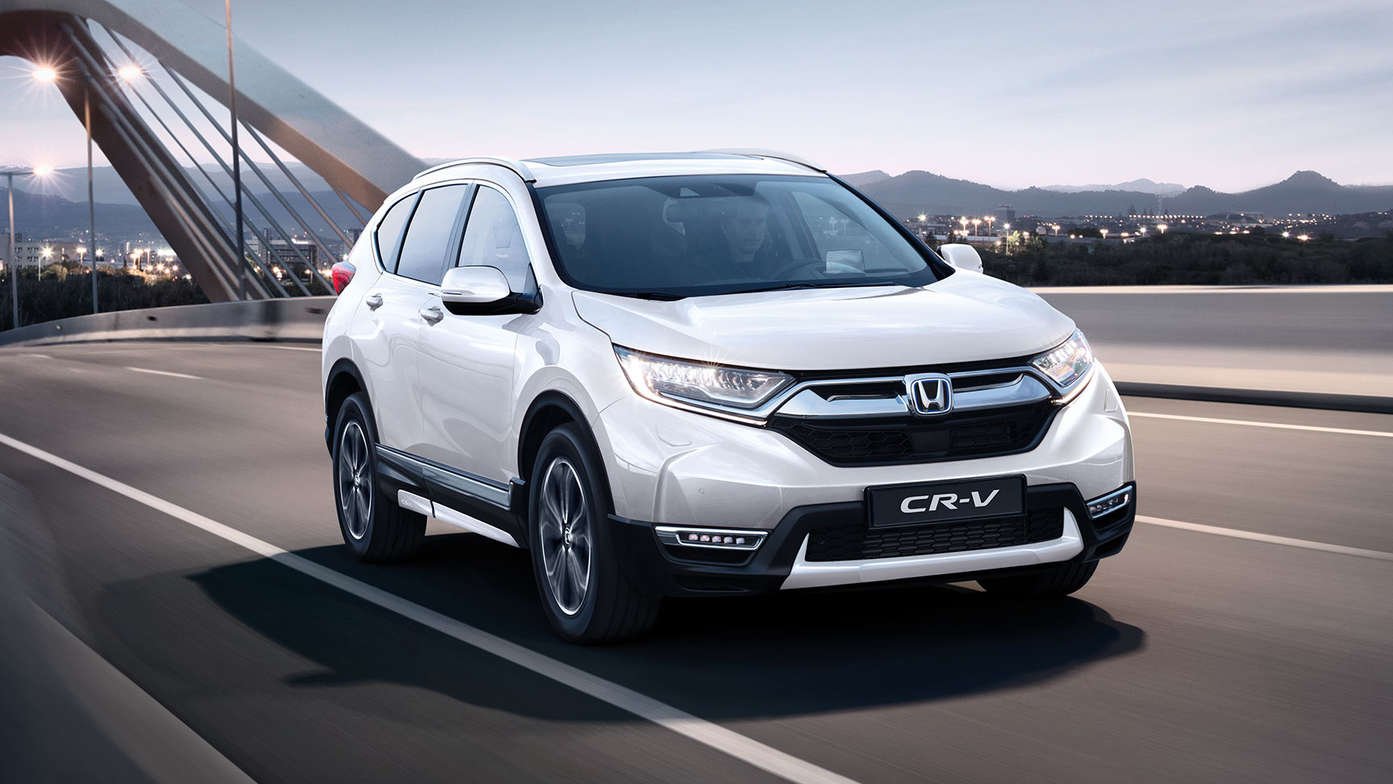Tříčtvrtinový pohled zepředu na model Honda CR-V Hybrid se sadou Style