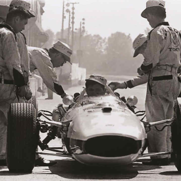 Soichiro Honda v rámci příprav na náš první závod Formule 1 v roce 1964 na Velké ceně Německa.